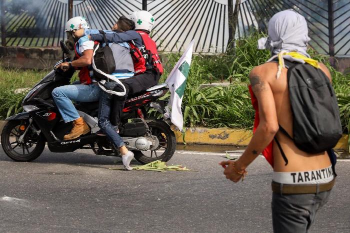 Dos muertos, uno de ellos menor de edad, al inicio de huelga contra la Constituyente en Venezuela