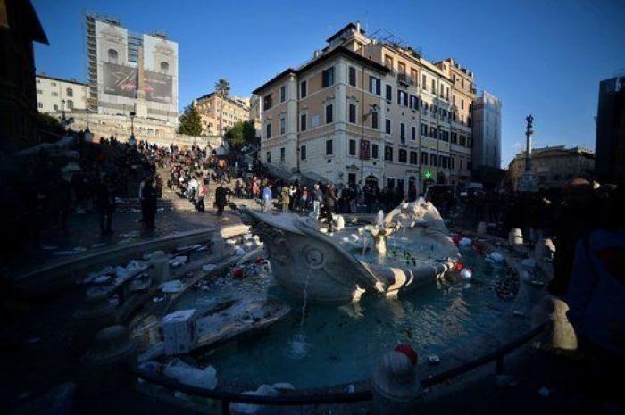 Daños irreparables en La Barcaza de Bernini tras los disturbios