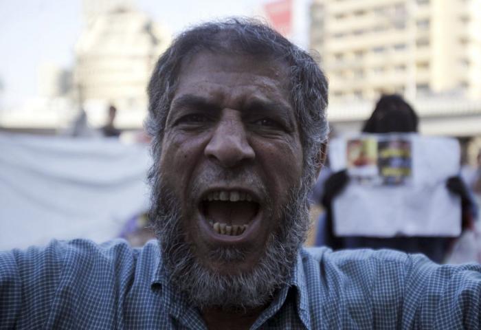 Anulan la cadena perpetua al expresidente egipcio Mursi por un caso de espionaje