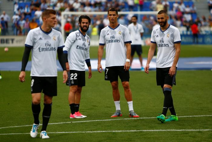 García Ferreras lo vuelve a hacer: celebra la Liga del Real Madrid poniéndose una camisa blanca