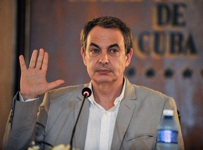 Zapatero elude el enfrentamiento con Margallo por su viaje a Cuba