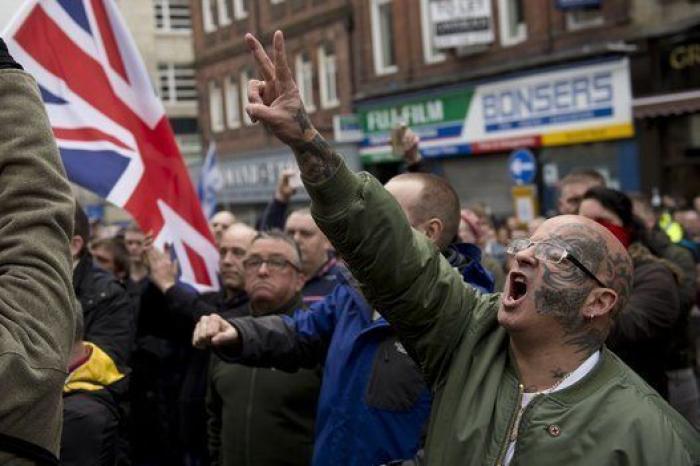 El movimiento islamófobo Pegida llega con poca fuerza a Inglaterra (FOTOS)