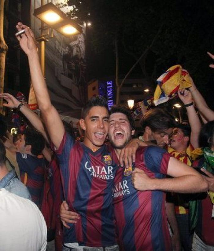 Más de 50.000 barcelonistas festejan la Champions en Canaletas