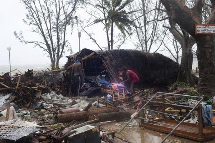 Vanuatu, en estado de emergencia por el ciclón Pam, busca a supervivientes
