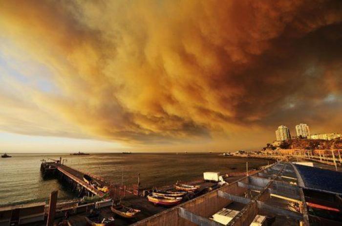 Las impresionantes imágenes del incendio de Valparaíso, en Chile (FOTOS)