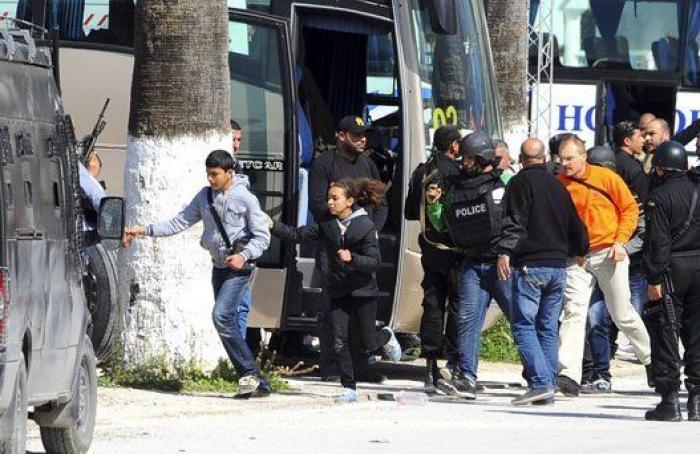 Llegan a España los dos cruceros en los que viajaban varias víctimas del atentado de Túnez