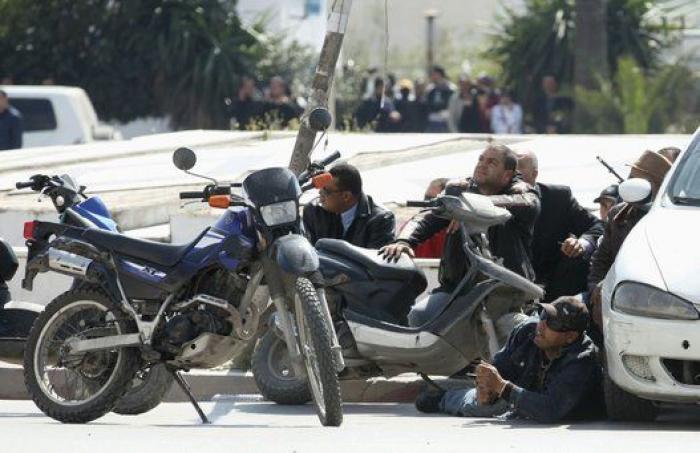 Críticas a Margallo por ir a los toros tras los atentados de Túnez (TUITS)