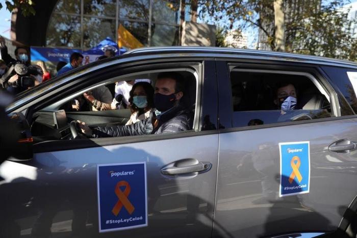 Cientos de coches llenan las calles de varias ciudades en protesta por la 'ley Celáa'