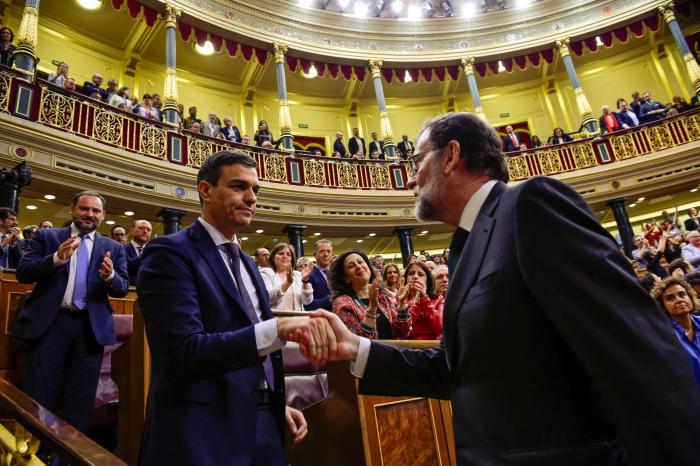 Rajoy tiene ya su plaza de registrador en Madrid