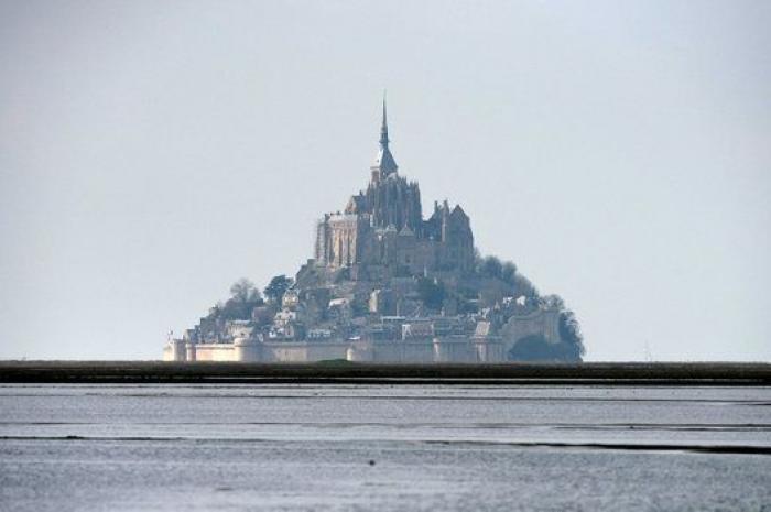 La 'marea del siglo' convierte en isla al Monte Saint-Michel (FOTOS)