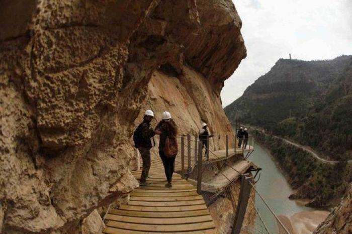 Las vistas en esta pasarela de cristal de China son terroríficas (FOTOS)