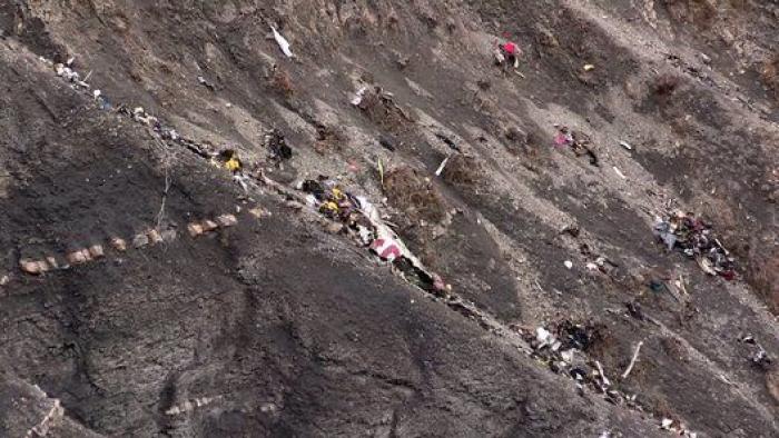 Accidente de Germanwings entre Barcelona y Dusseldorf: teléfonos para familiares de pasajeros