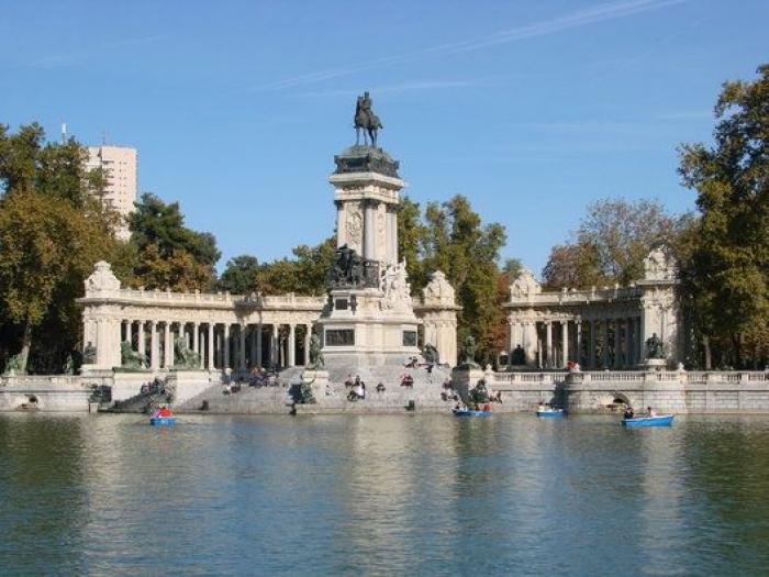 Barcelona, en el 'top' 25 de destinos mundiales para viajar en 2015 (FOTOS)