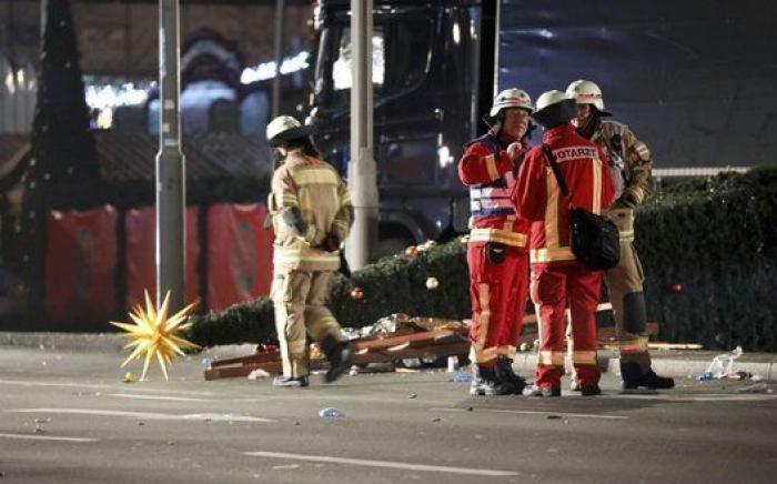 Al menos 12 muertos y 48 heridos al arrollar un camión un mercado navideño en Berlín