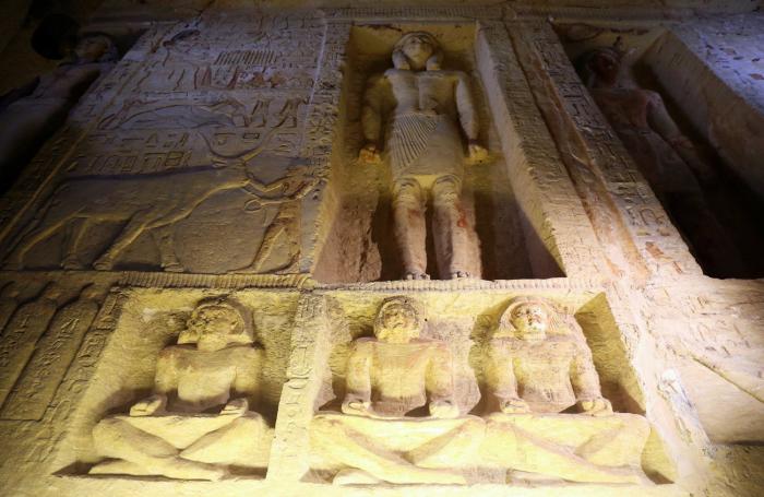 Un auténtico tesoro: hallan 250 sarcófagos intactos en Egipto
