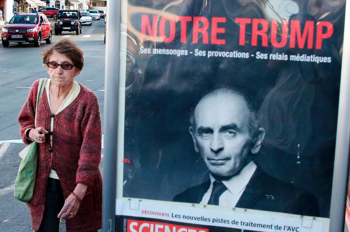Polémica en Francia: los ultraderechistas de Zemmour gritan "Macron asesino" durante un mitin