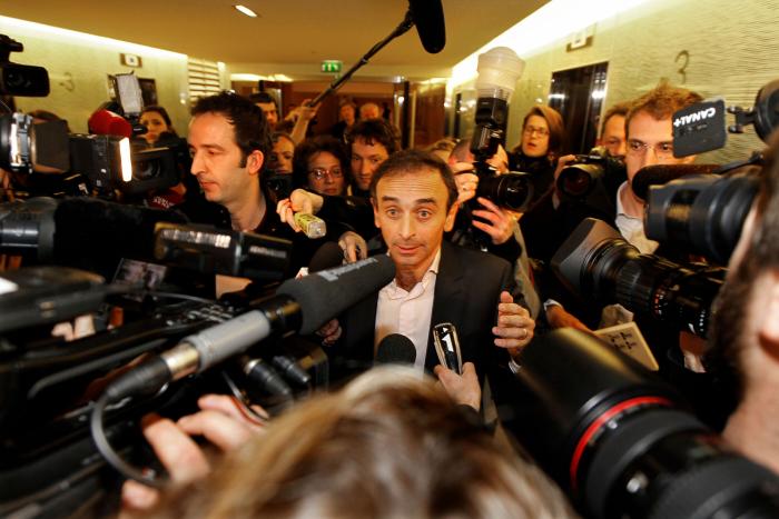 El candidato ultra francés Zemmour, condenado por incitación al odio racial