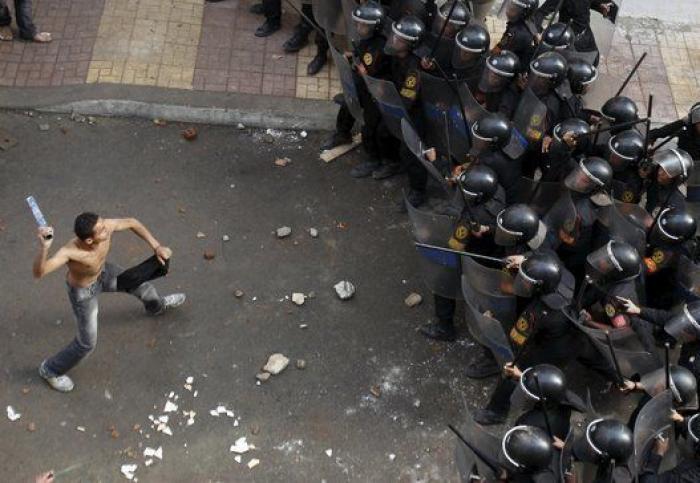 17 manifestantes que plantaron cara a la policía en solitario