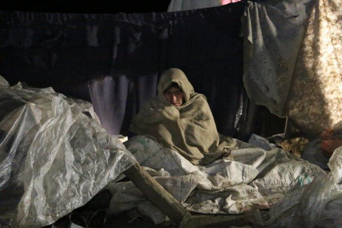 La lluvia entorpece la búsqueda de supervivientes en Afganistán, mientras aumentan los muertos