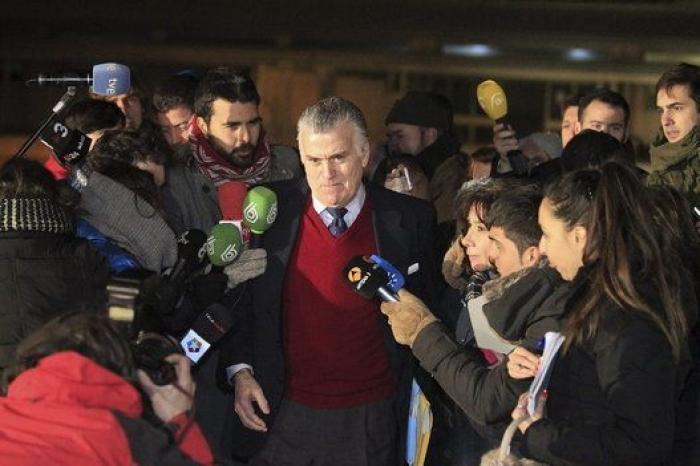 El fiscal pide 5 años de cárcel para Bárcenas y Lapuerta por la caja B del PP y exculpa al partido