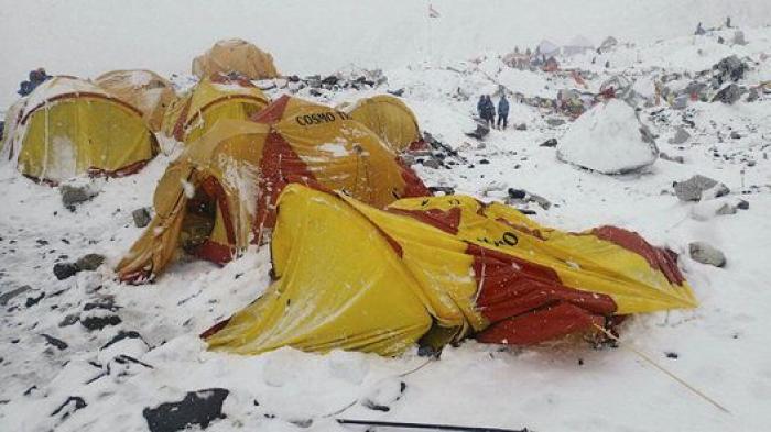 El impactante vídeo de la avalancha en el Everest