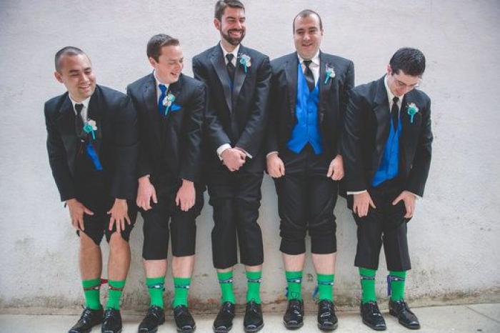 18 fotos de boda en las que los amigos del novio se lucieron (FOTOS)
