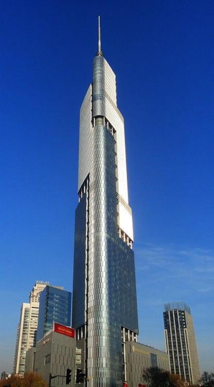 El grupo Villar Mir levantará la 'quinta' torre de Madrid (FOTOS)