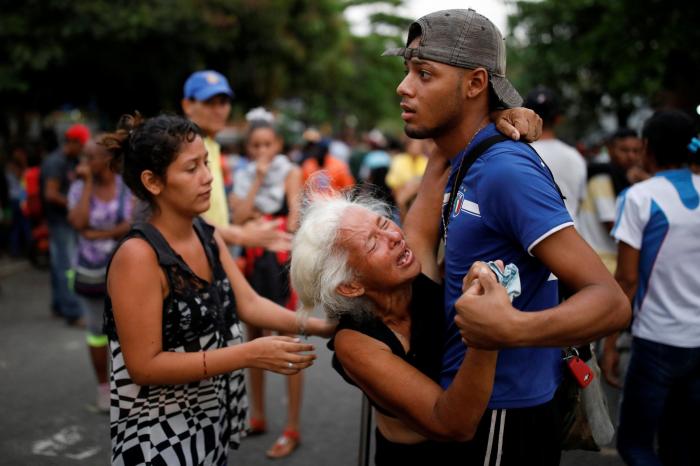 Al menos 68 muertos en un incendio durante un motín en una comisaría de Venezuela