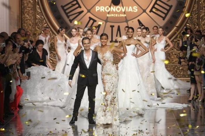 Desfile de Pronovias 2015: Irina Shayk acapara todas las miradas