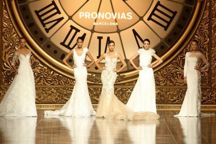 Desfile de Pronovias 2015: Irina Shayk acapara todas las miradas
