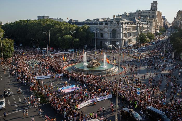 Bruselas denuncia a Hungría ante la justicia europea por su ley homófoba