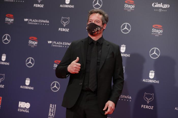 Unos 'looks' marcados por las mascarillas en la alfombra roja de los premios Feroz 2021