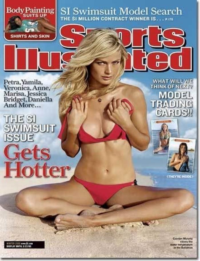 Una exmodelo de 63 años posa con sus hijas en bañador en 'Sports Illustrated'