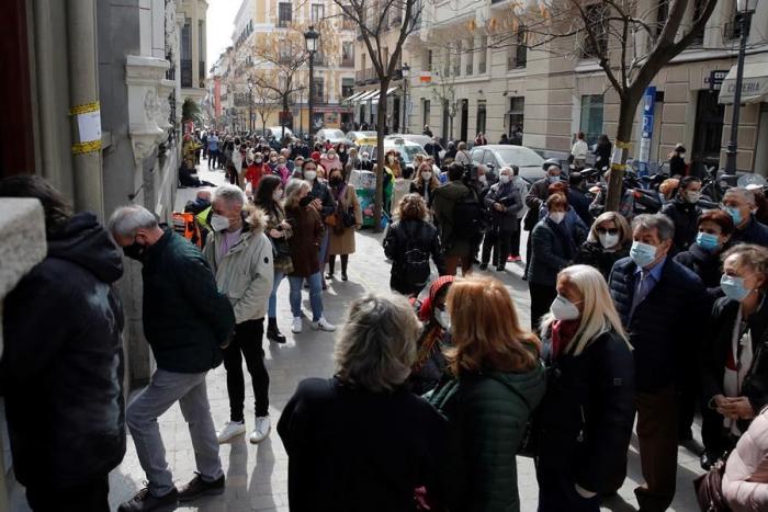 "¿Qué necesidad hay?": El enfado de un exdirectivo de la OMS por lo que ha visto en Madrid