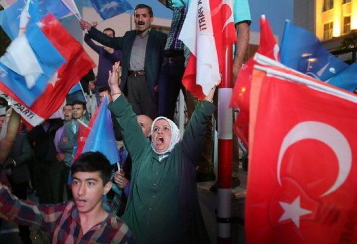 Elecciones en Turquía: los islamistas de Erdogan pierden la mayoría absoluta (VÍDEO, FOTOS)
