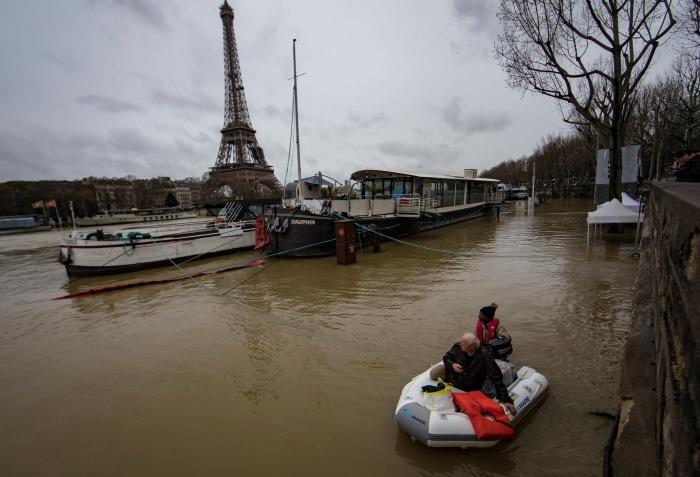 El Sena, desbordado en París