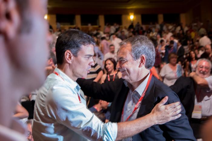 Feijóo cuenta qué haría si fuese presidente, llega el alcalde de Valladolid y es aplastante