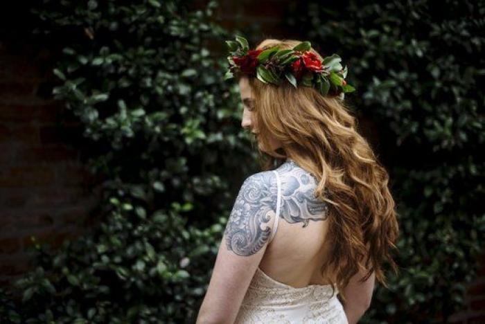 19 novias que supieron sacar partido a sus tatuajes el día de su boda (FOTOS)