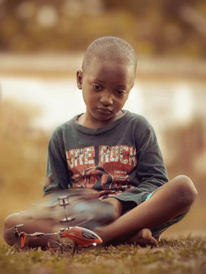El fotógrafo jamaicano que retrata lo que los niños pueden enseñarnos sobre la vida (FOTOS)