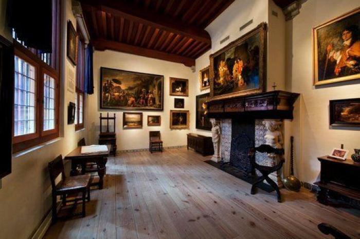 Museos curiosos de Ámsterdam: lugares alternativos a la casa de Van Gogh y el Rijksmuseum