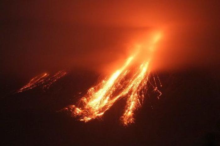 Mira las espectaculares fotos de la erupción del volcán Colima
