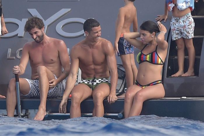 Cristiano Ronaldo y Georgina Rodríguez presentan a su hija Alana Martina