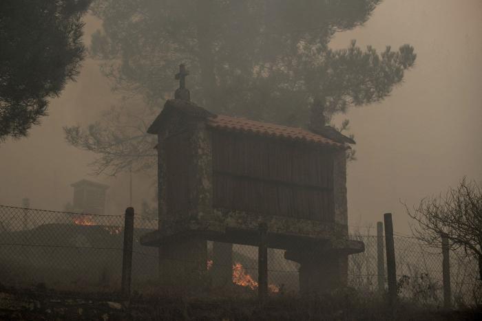 Unas 35.500 hectáreas han ardido en Galicia en la ola de incendios