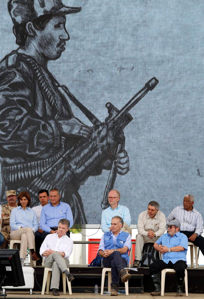 Las FARC pasan de ser guerrilla a partido "sin cambiar de ideología"