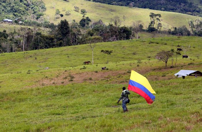 Ingrid Betancourt, que pasó 6 años secuestrada por las FARC, a por la presidencia de Colombia