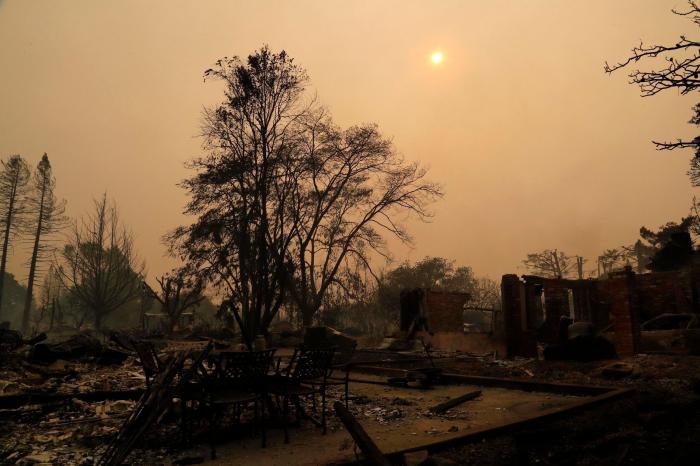 Suben a 31 los muertos por los incendios del norte de California