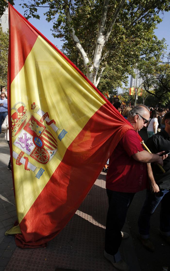 Maduro carga contra España y contra el Rey por celebrar la Fiesta Nacional