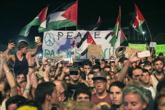 Matisyahu canta en el Rototom entre abucheos de parte del público y banderas palestinas