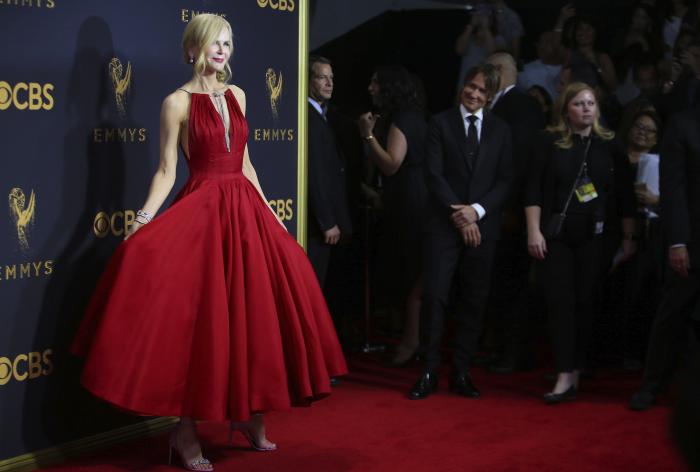 Los vestidos que recordaremos (para bien y para mal) de los Emmy 2017