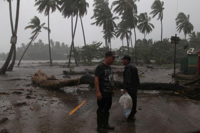 "Todos los residentes de Florida deben estar preparados para evacuar"